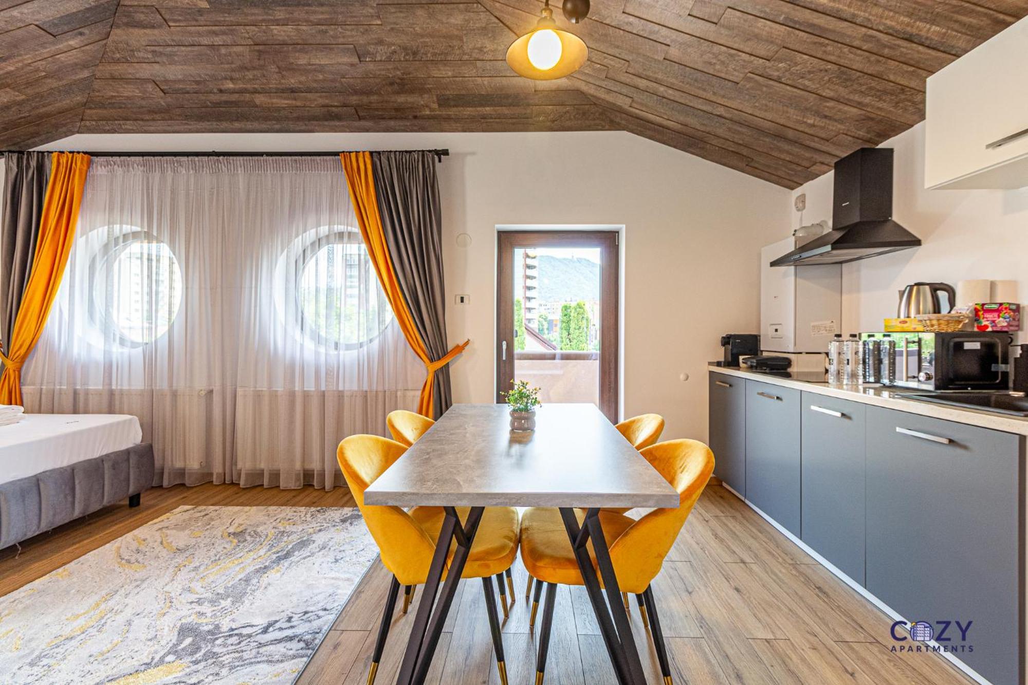 Cozy Brand New Boutique Aparthotel Brasov Exterior photo